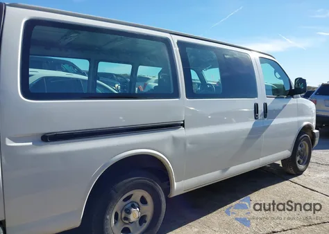 2004 Chevrolet Express z USA, uszkodzony, nr VIN 1GCEG15X841195617